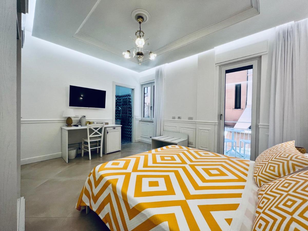 Palazzo Mauro Sorrento Luxury Rooms מראה חיצוני תמונה